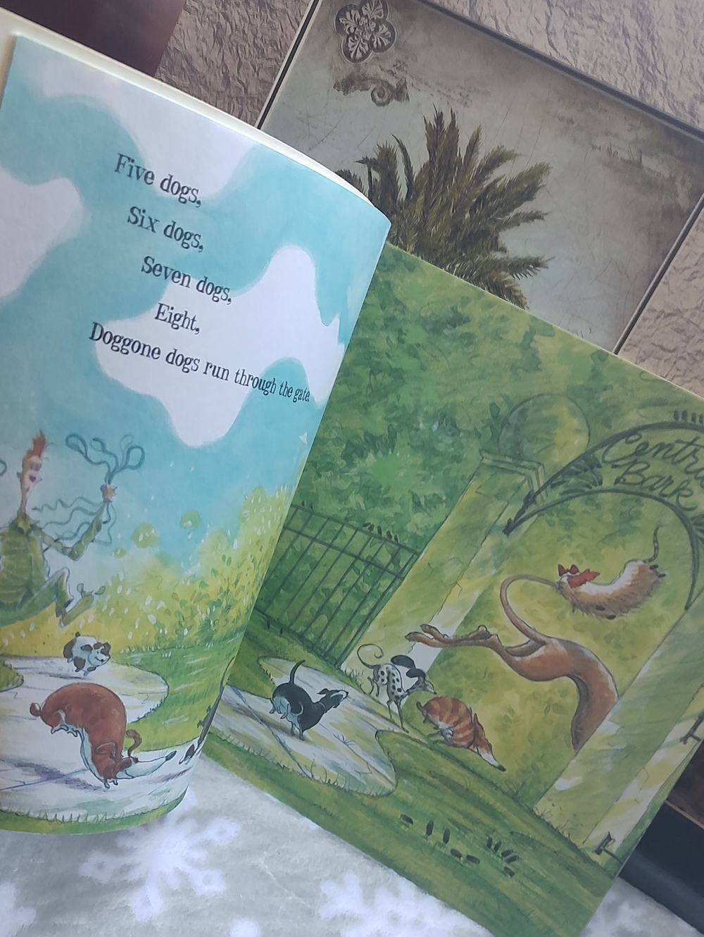 Scholastic Doggone Dogs! Children's Picture 📚,2008 - Picture 9 of 13